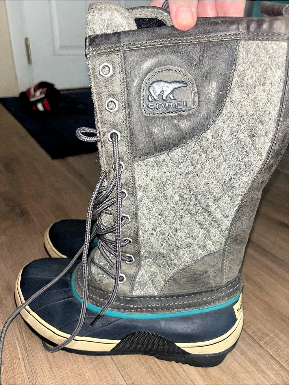 SOREL Waterproof Winter Snow Boots Gray Wool Quilted Lace Up Size 8 - Picture 7 of 12